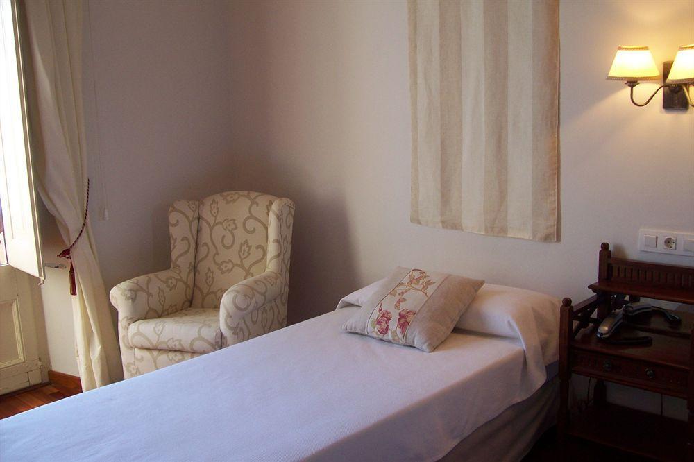 Hotel Palou 1874 3*