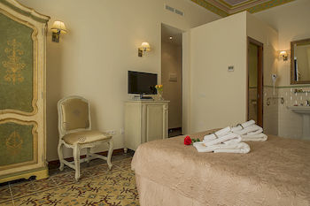 Hotel Palou 1874 3*